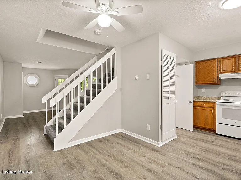 3509 Tabor Ct #7 — Photo 7