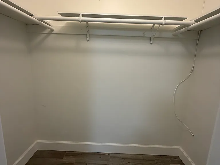 917 Georgia St — Photo 8