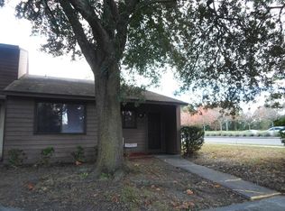 2105 Dunes Way Dr W, Jacksonville, FL 32225