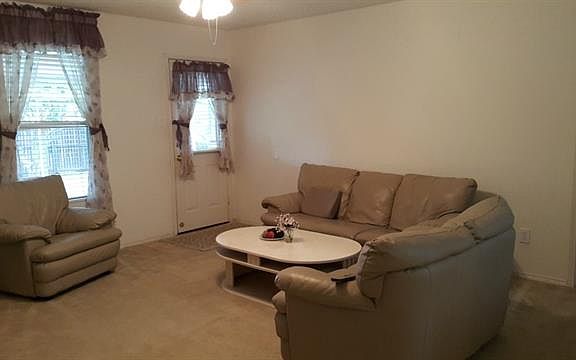 3rd image of 907 Kendall Dr