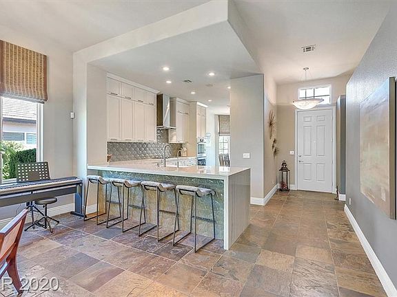 3rd image of 10082 Claverton Ct