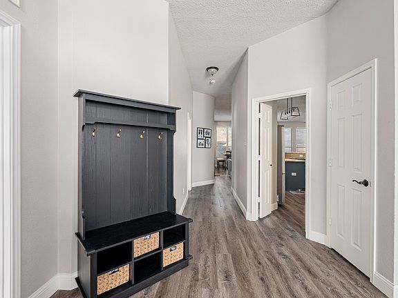 5th image of 2128 Fountain Dr