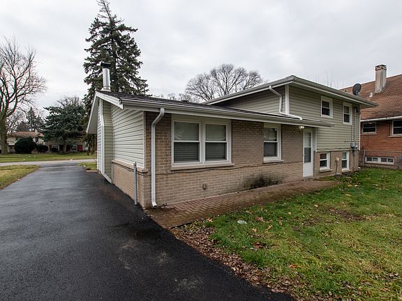 2nd image of 3730 169th St