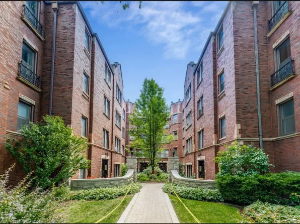 6751 N Artesian Ave, Chicago, IL
