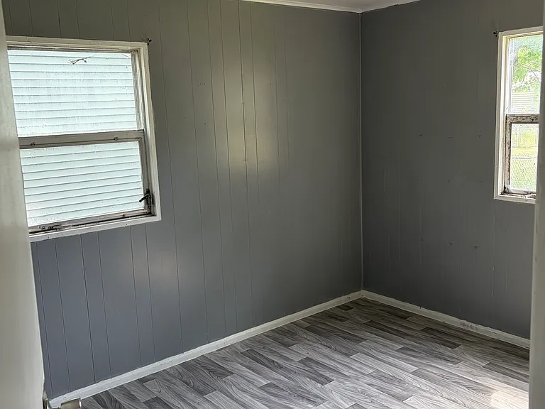 2182 Warrick St — Photo 10