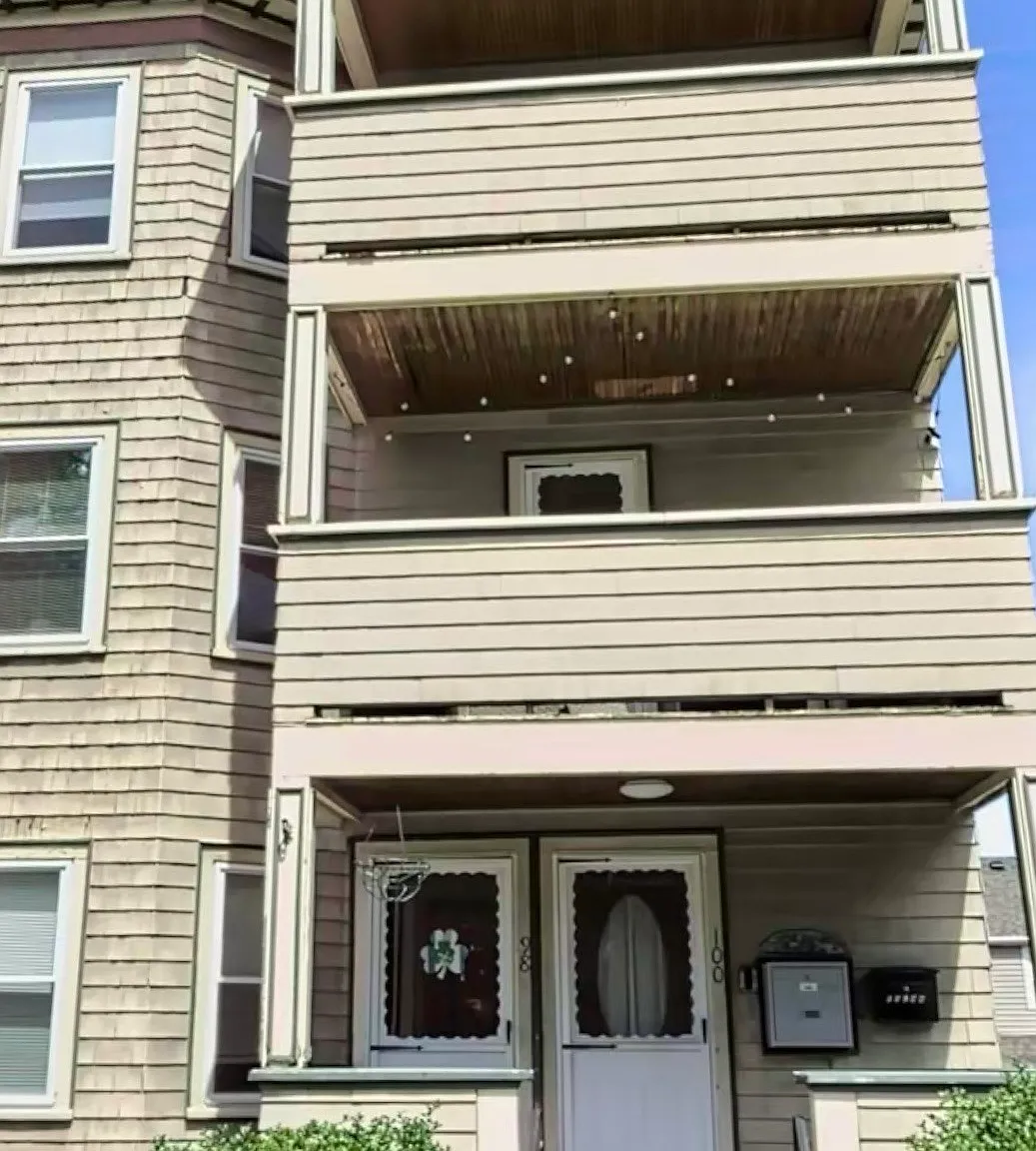 98-100 Granite Ave — Photo 1