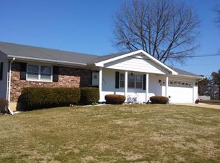 1817 Wayhaven Dr, West Plains, MO 65775