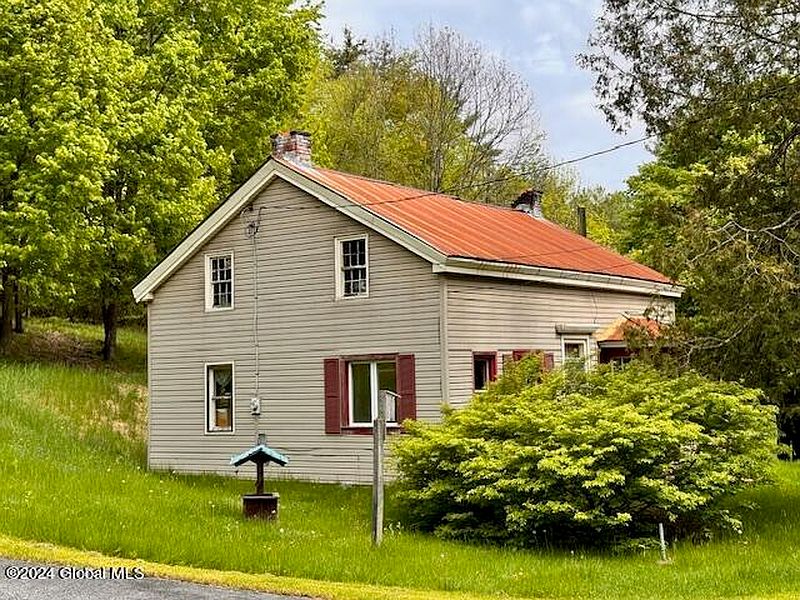 3rd image of 721 New Vermont Road