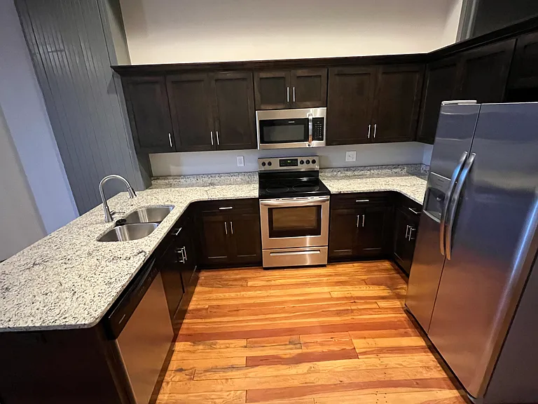 105 Campbell Ave SW #301 — Photo 6