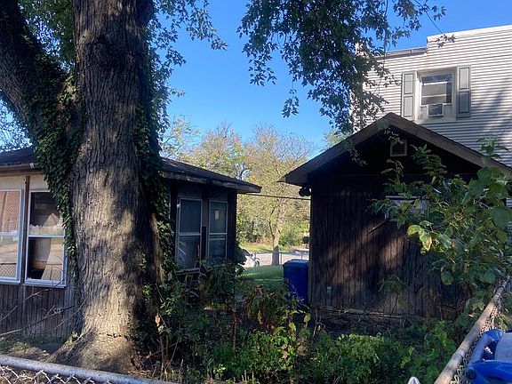 4th image of 501 Baltic Ave