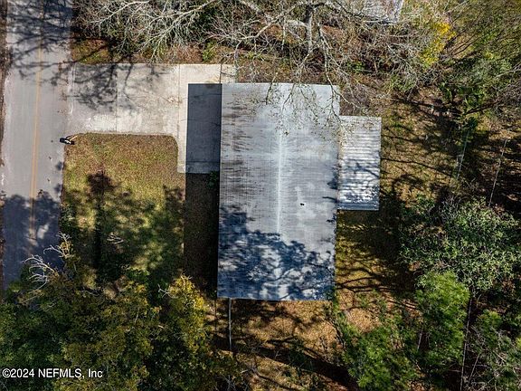 3rd image of 632 PINEWOOD Drive