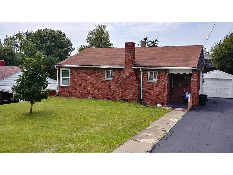1215 McClelland Dr photo 1