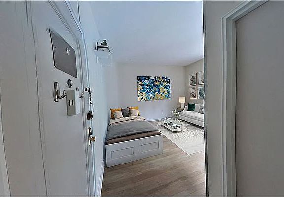 5th image of 165 E 36th St APT 2B
