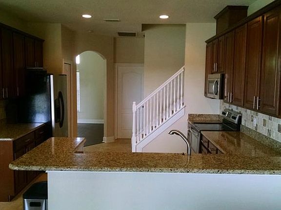 4th image of 2703 Aloma Oaks Dr