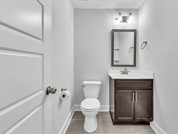 4th image of 2903 Teakwood Dr