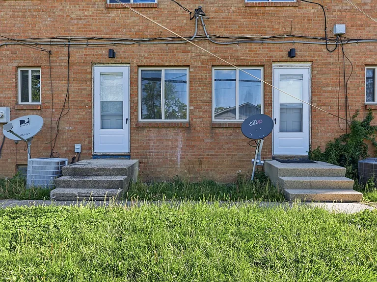 1759 Lonsdale Rd #B — Photo 16