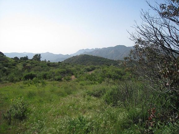 4th image of 33528 Mulholland Hwy