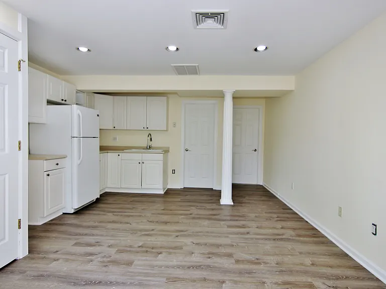 821 Long Ridge Rd #LL — Photo 7