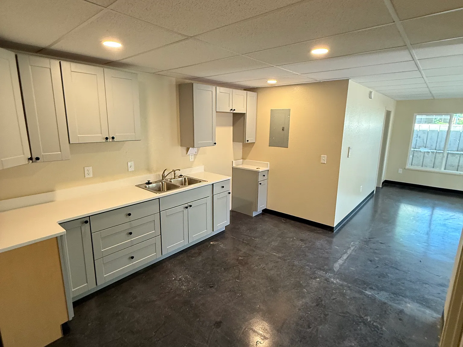 2 bed, 830 sqft, $1,550 — Photo 1