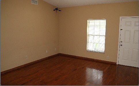 3rd image of 5703 Kneeland Ln