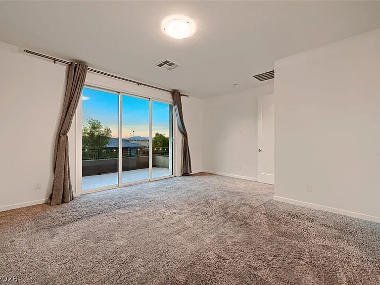10334 Jade Gardens Dr — Photo 8