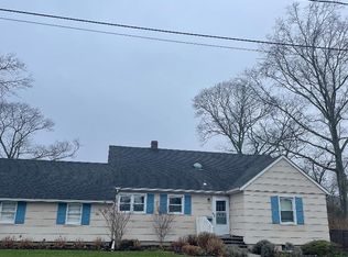 12 Cypress Ave, Oakhurst, NJ