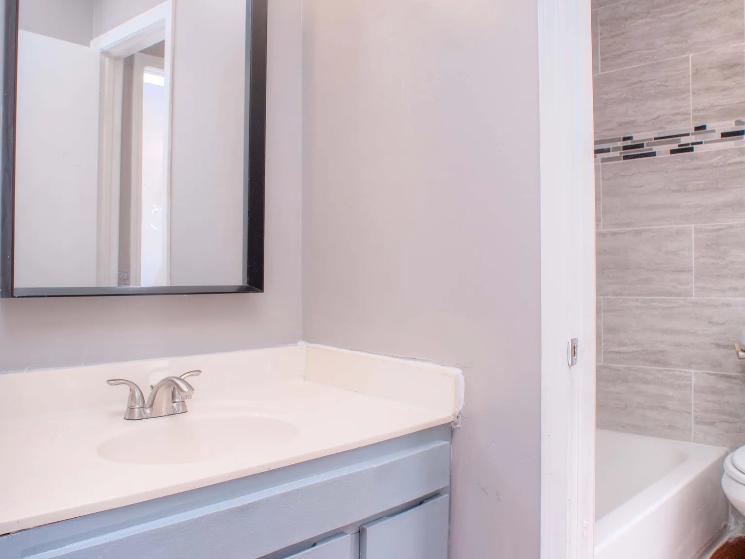 2 bed, 1.5 bath, 1216 sqft, $995 — Photo 4