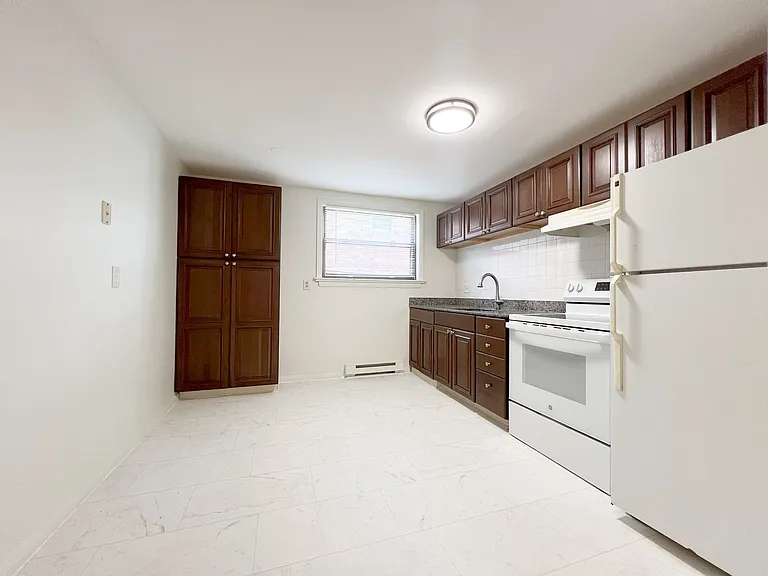 4885 Washington St #1 — Photo 5