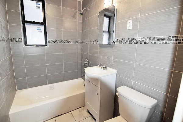 Rented by Zuz Realty | media 19