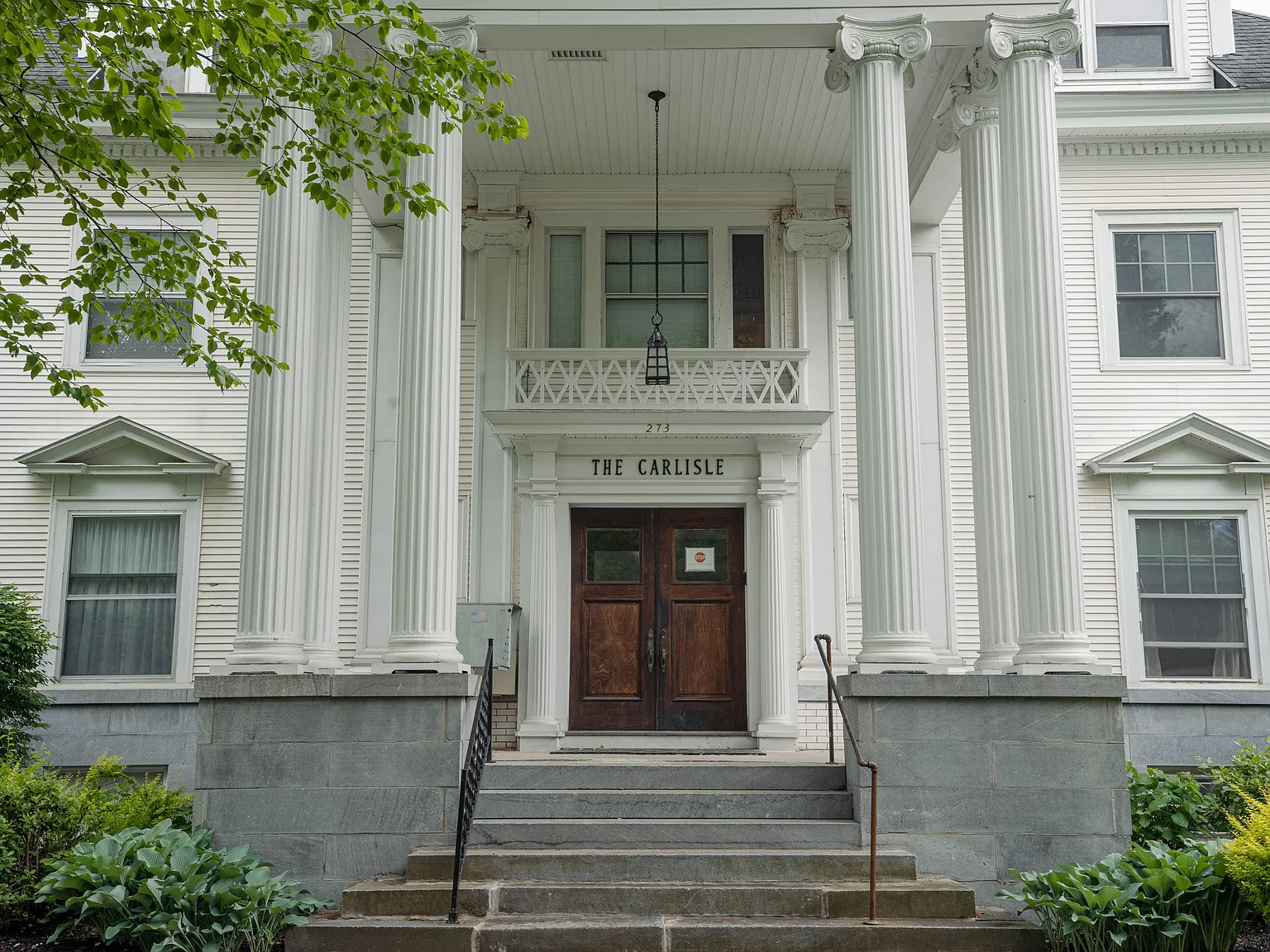 273 Paddock St — Photo 1