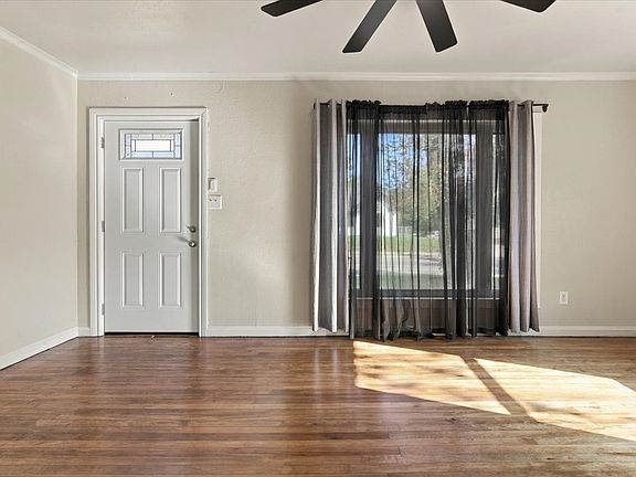5th image of 4528 E 4th Pl