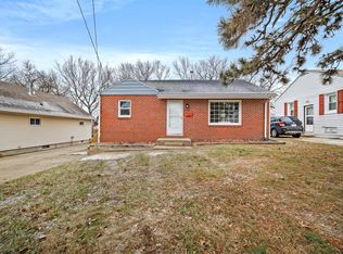 513 Pleasant View Dr, Des Moines, IA 50315