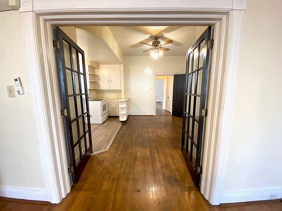 3rd image of 41 E Antietam St APT 1F