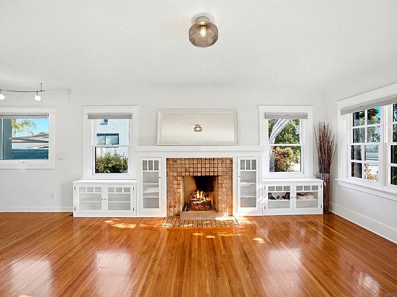 3rd image of 3719 Kite St