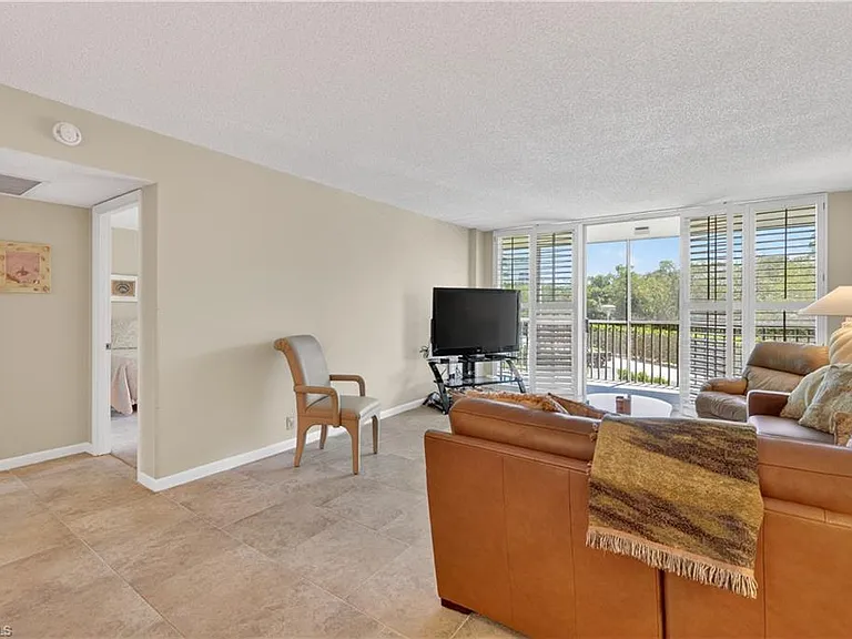 5 Bluebill Ave #201 — Photo 18