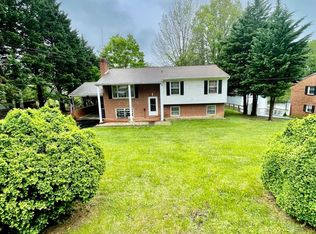 1523 Newton Cir, Bedford, VA 24523