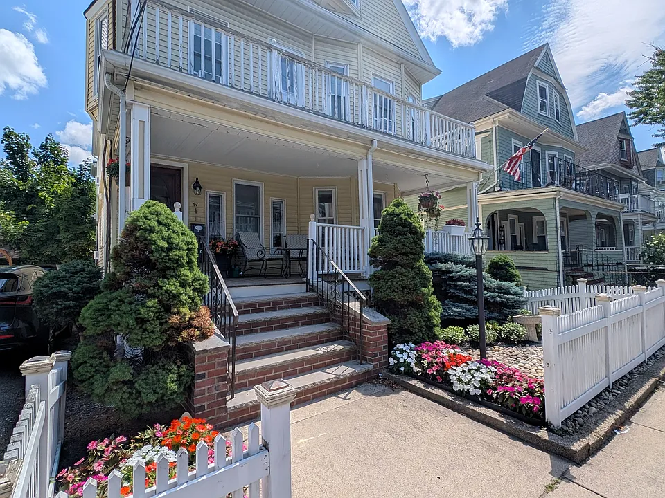 47 Paulina St #1