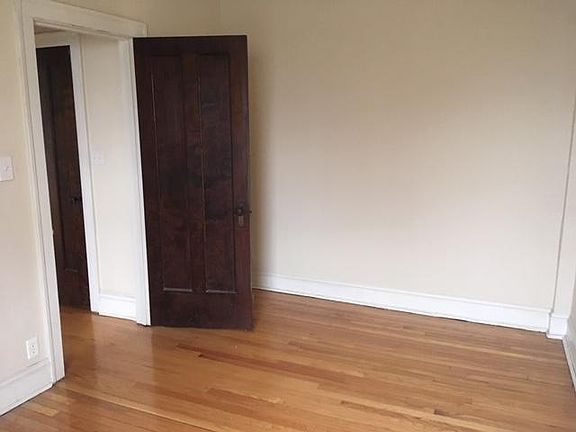 4th image of 3726 N Christiana Ave #2