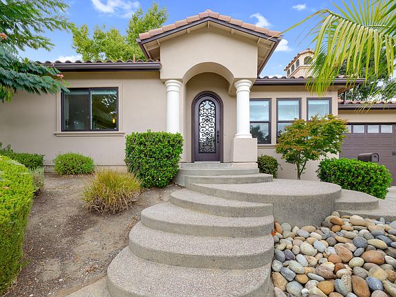 2nd image of 7869 Marigold Ct