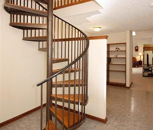 3rd image of 16705 Scullin Dr