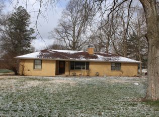 1035 N Scatterfield Rd, Anderson, IN 46012