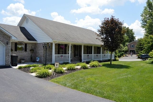 1st image of 490 Sherwood Forest Rd