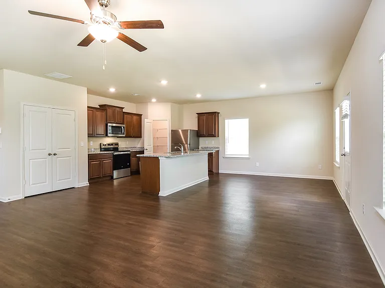 132 Innis Brook Cir — Photo 4