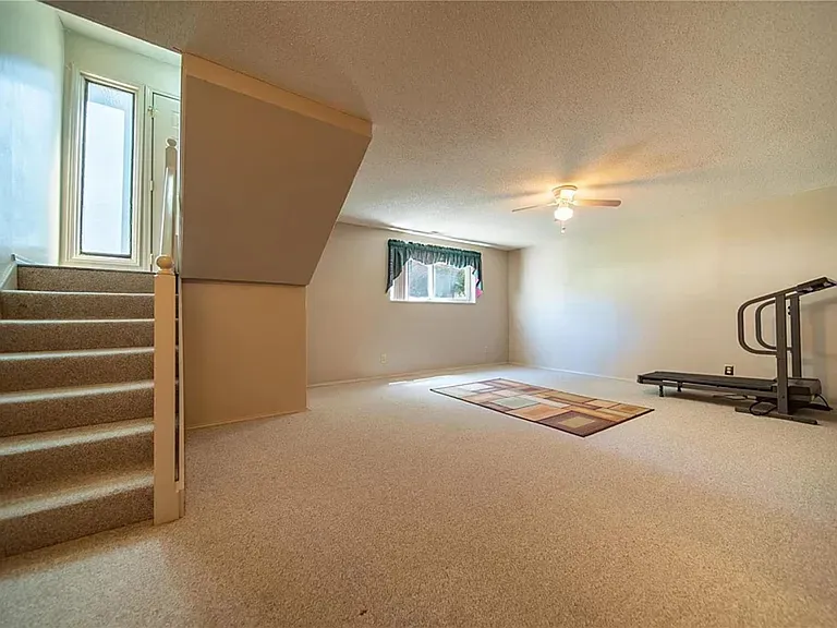 129 Carmel Woods Dr — Photo 20