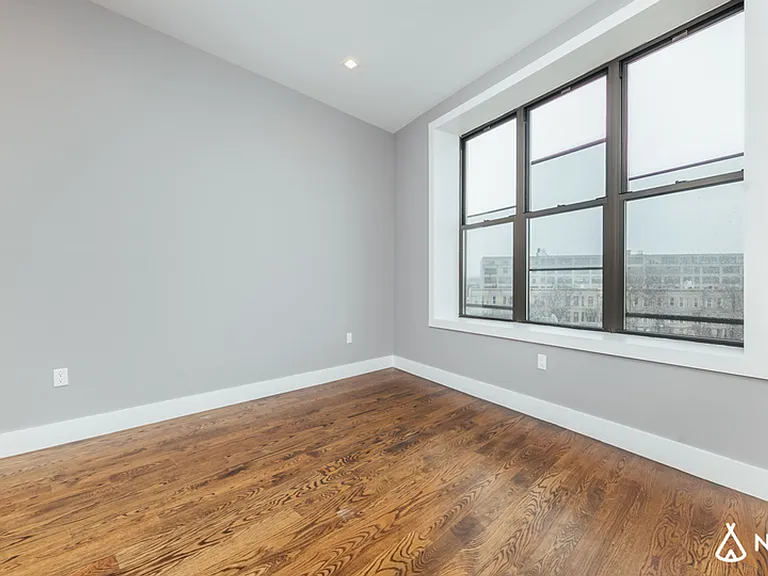 6015 Myrtle Ave #L — Photo 10