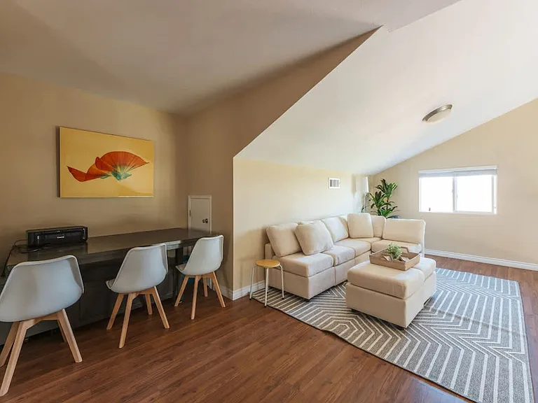 Crest Vista Dr — Photo 122