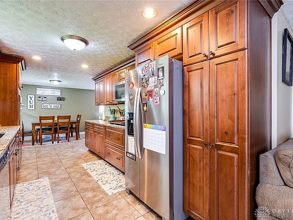 3rd image of 6324 Larcomb Dr