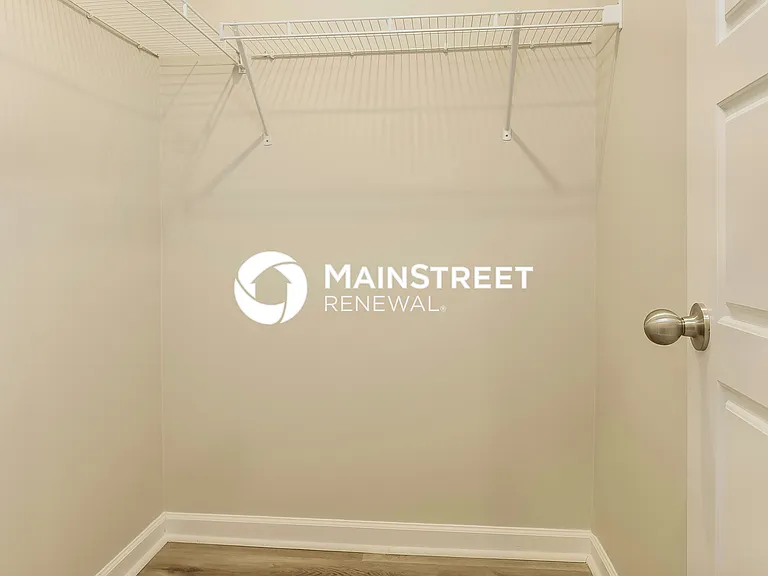 Walk In Closet