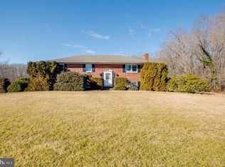 5512 Beach Rd, Midland, VA 22728