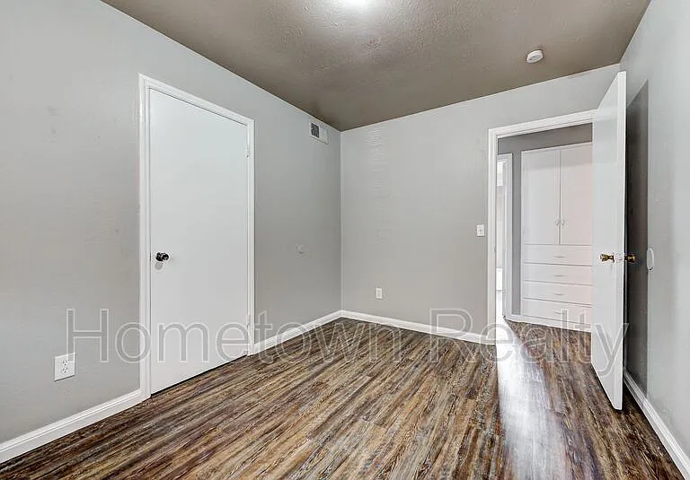 1308 McDonald Dr — Photo 30